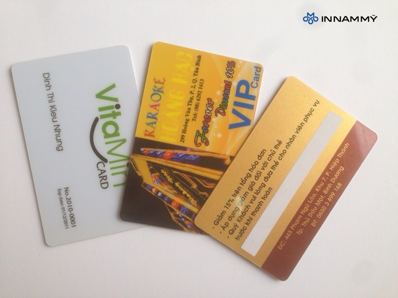In name card tạo ấn tượng với khách hàng và đối tác